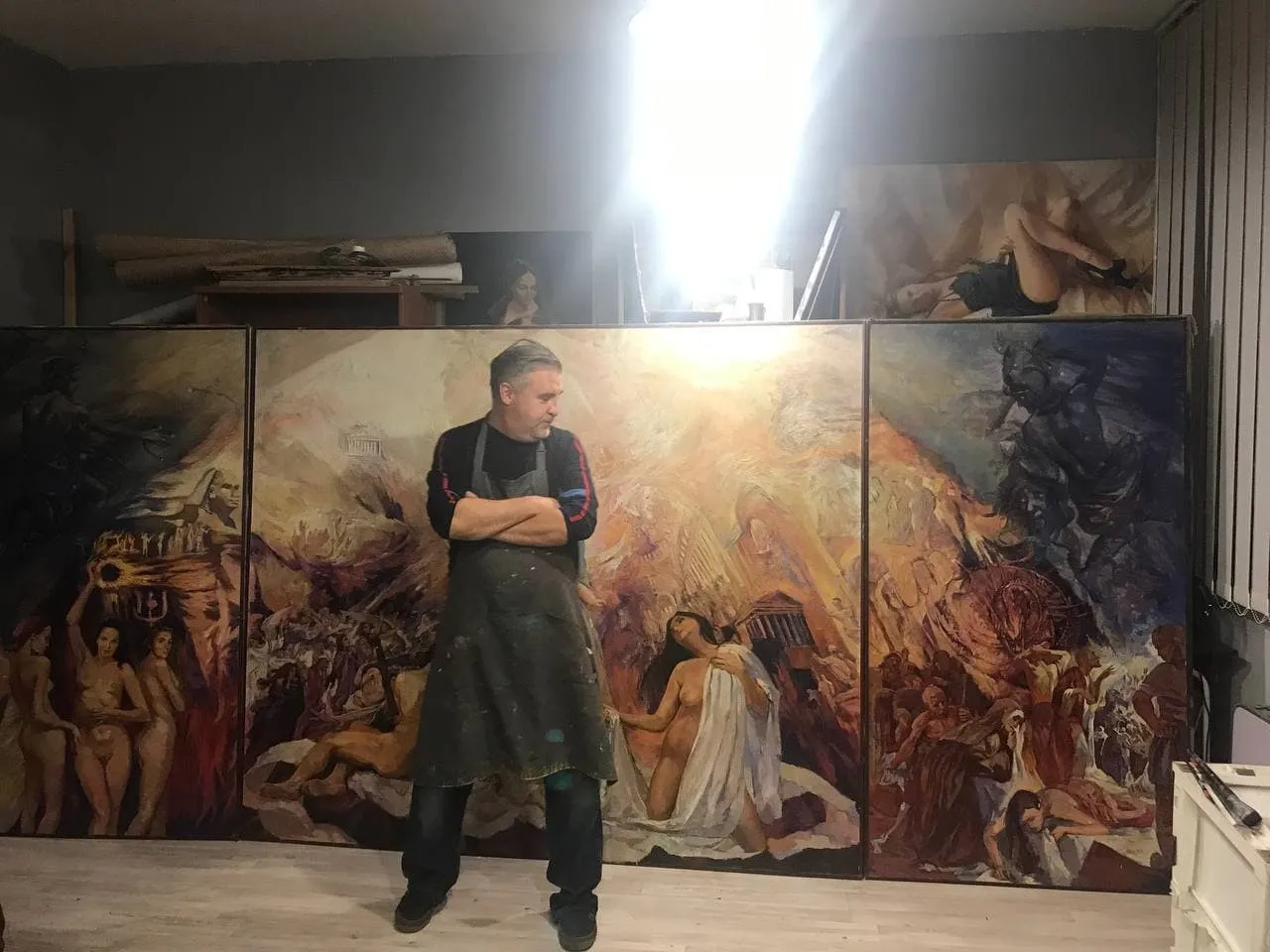 Зображення "Робота над триптихом " Мадонна у славі та спокута Магдалени"" від Bogdan Burak, матеріали:  Полотно. Олія, медіум: Живопис, місто: Київ, Прирічна 13, Студія вільної творчості, серія: Триптих, ціна: ₴20000