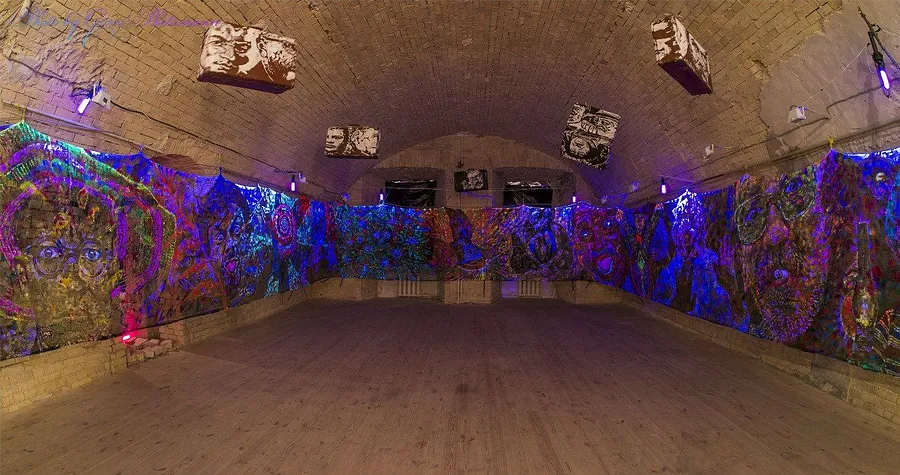 Зображення ""Порожні валізи" автор Юрій Єрмоленко, виставка HYPE" від Bogdan Burak, медіум: Digital, місто: Київ, Музей Київська фортеця, серія: Виставки